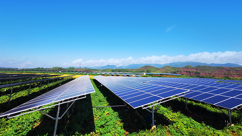 光伏发电为什么会被政府大力扶持，和被众人追捧呢？